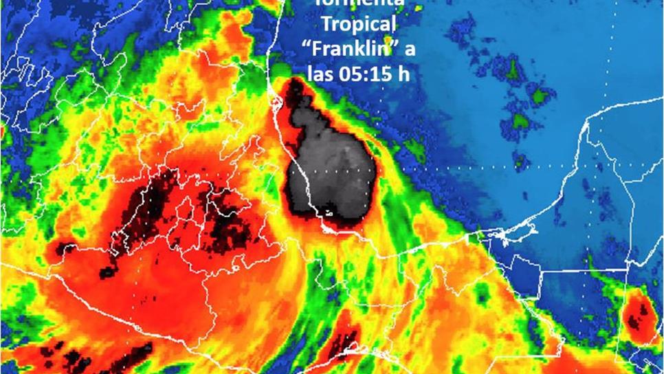 Franklin se degrada en tierra a tormenta tropical