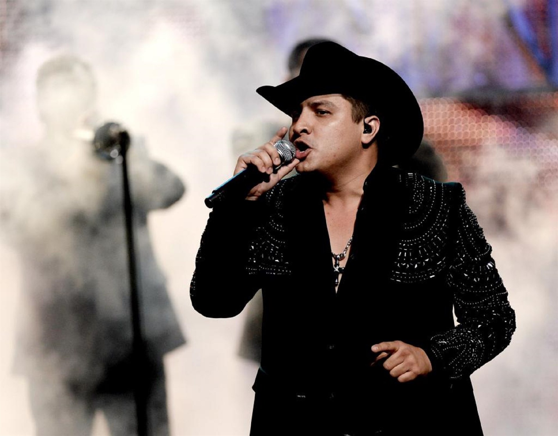 Firme Julión Álvarez para presentarse en el Grito: Quirino Ordaz