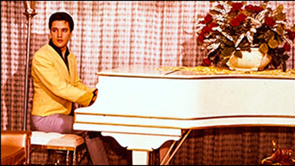 Subastarán piano blanco de Elvis Presley en 2.5 mdd