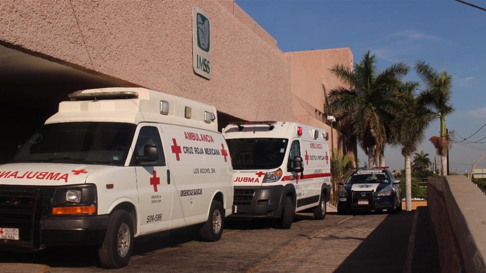 Acusan al IMSS de rentar camillas y favorecer a un particular