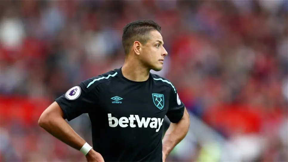 Chicharito hace doblete con West Ham, pero sufre su segunda derrota