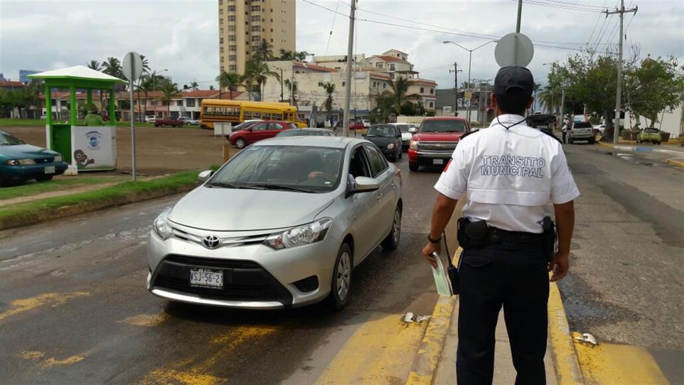 Llaman a denunciar a policías y tránsitos corruptos en Mazatlán