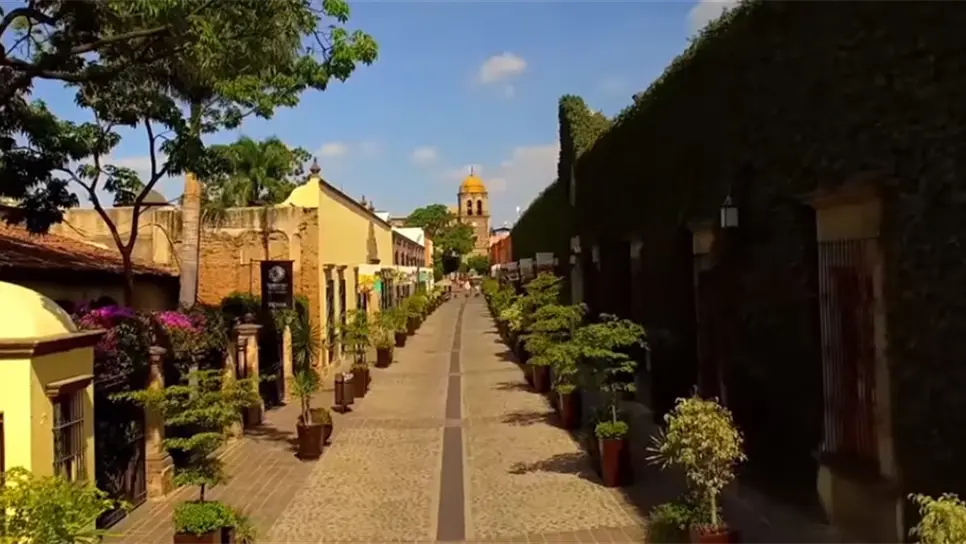 Turismo aumentó 50% en cinco años, destaca Peña Nieto