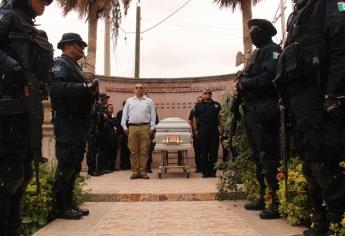 Despiden a policía abatido