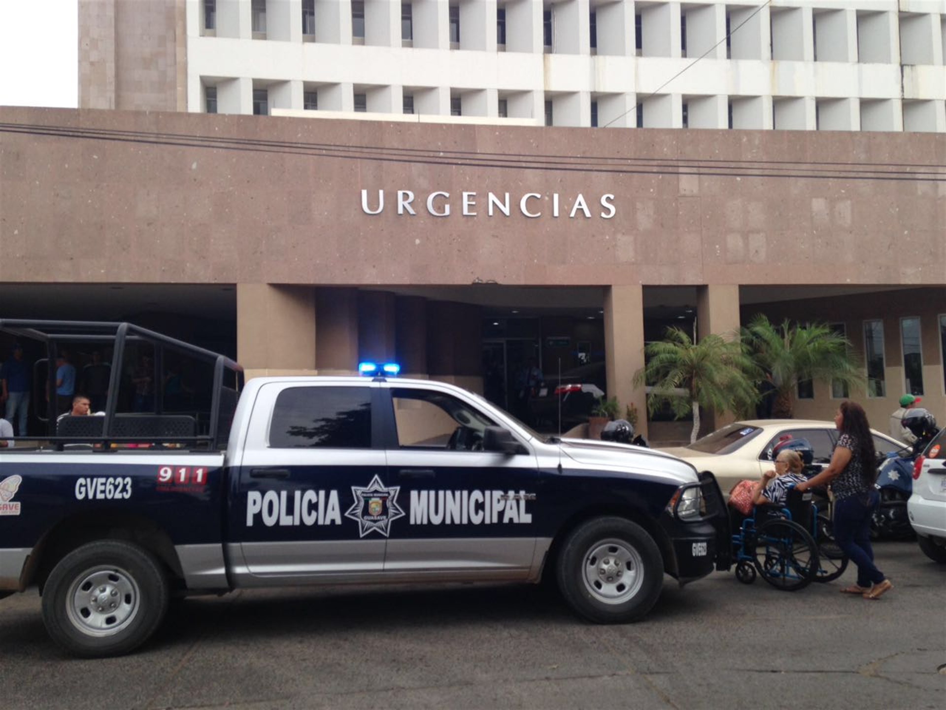 Empleados del Ayuntamiento de Guasave se electrocutan