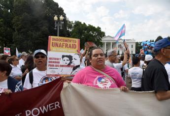 México anuncia seis acciones de ayuda a dreamers