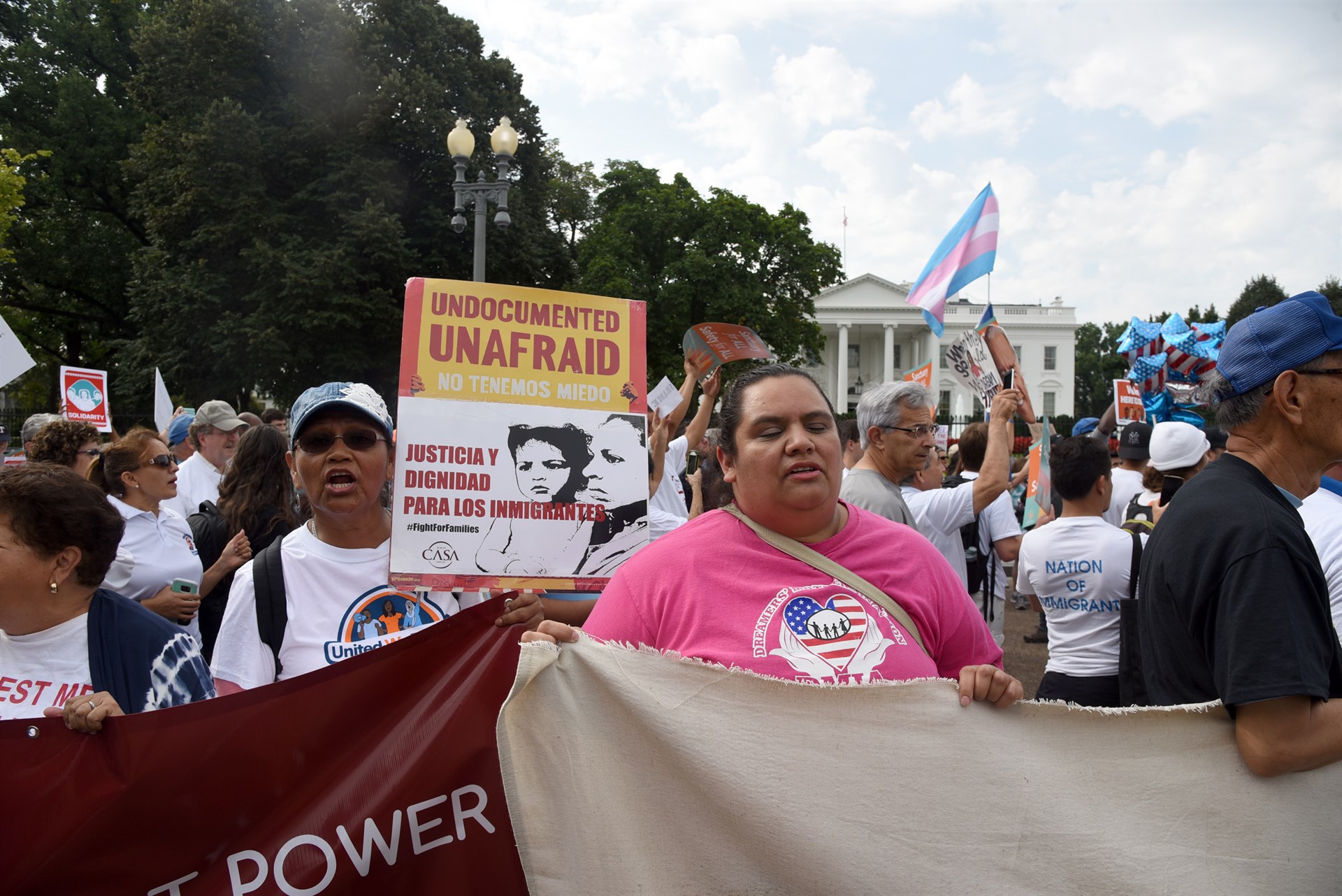 México anuncia seis acciones de ayuda a dreamers