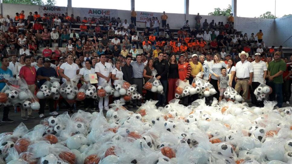 Alcalde toma protesta a los 110 comités deportivos rurales