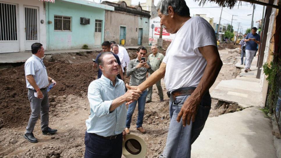 Quirino acude a Escuinapa a supervisar obras de pavimentación