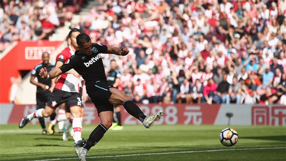 Chicharito” anota en derrota de West Ham contra Tottenham