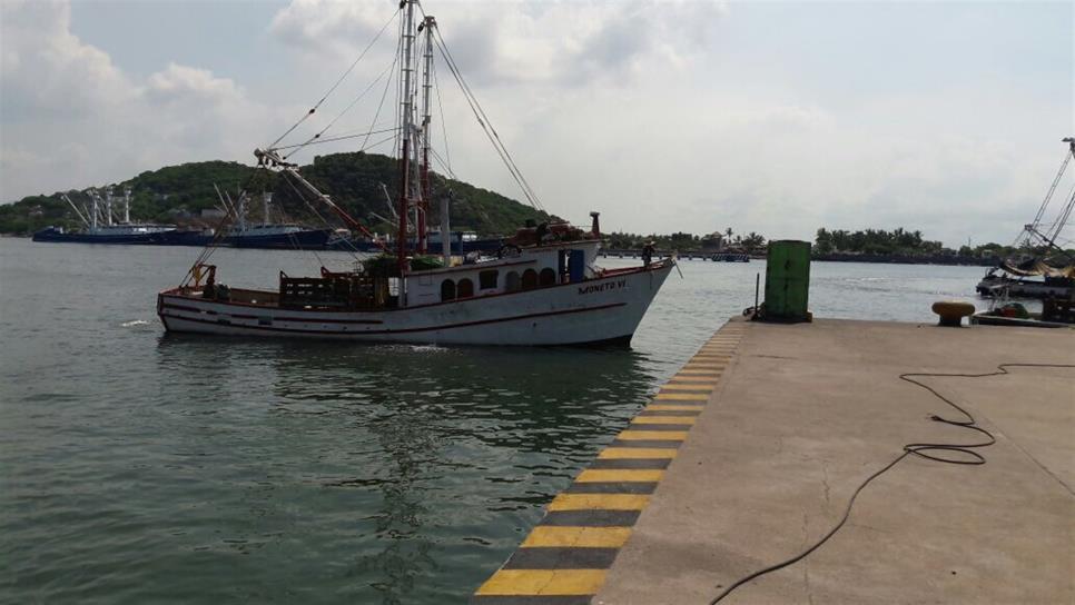 Cierran puerto a la navegación en Mazatlán por alerta amarilla