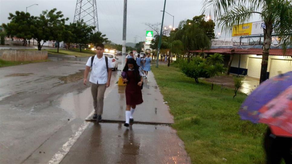 Sorprende a padres y alumnos suspensión de clases en Mazatlán
