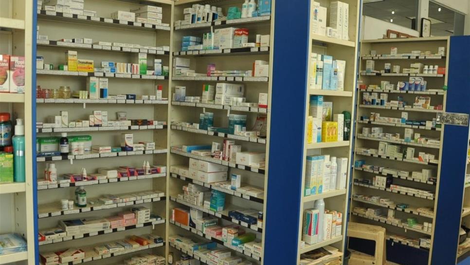 Suspende Profeco 50 farmacias por inflar los precios