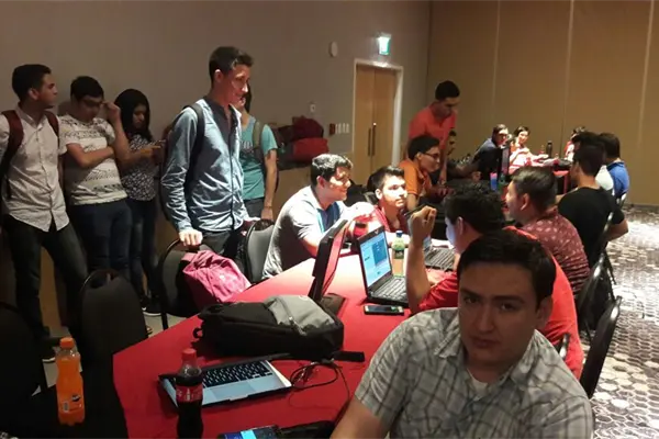 Hackean problemas de Ahome para crear aplicaciones