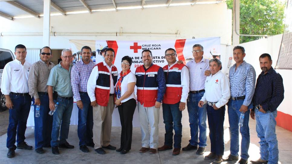 Toma protesta nuevo consejo de Cruz Roja Base Chávez Talamantes