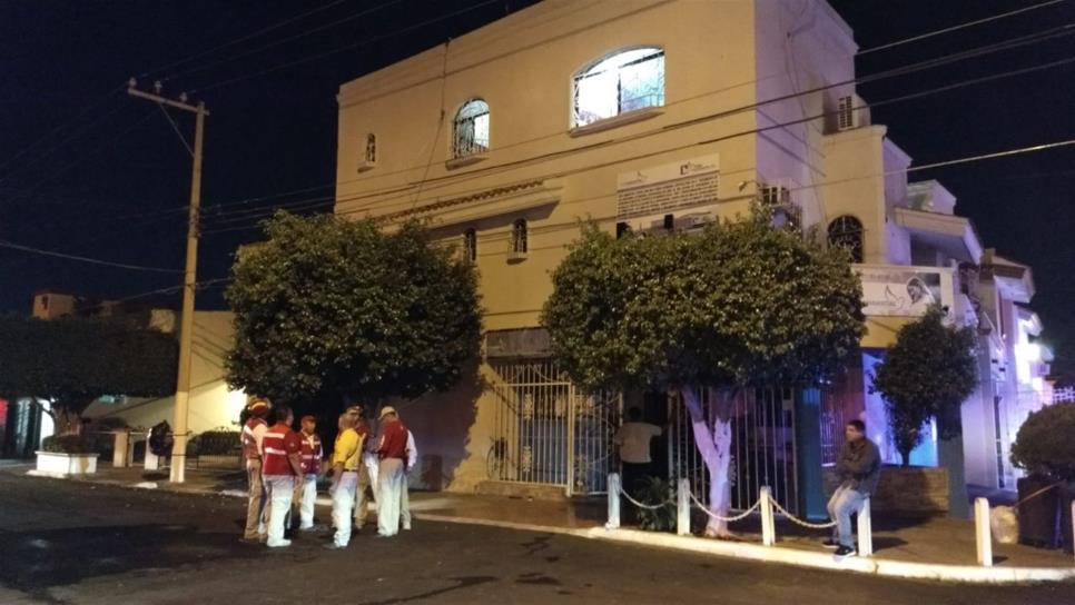 Dos mujeres intoxicadas y una más lesionada tras incendio