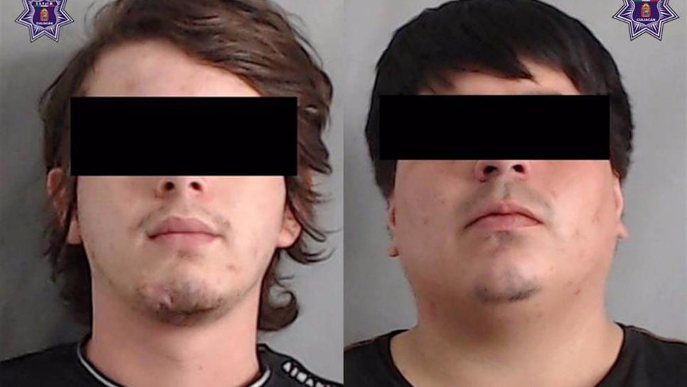 Dos jóvenes son detenidos tras atracar expendio de cerveza