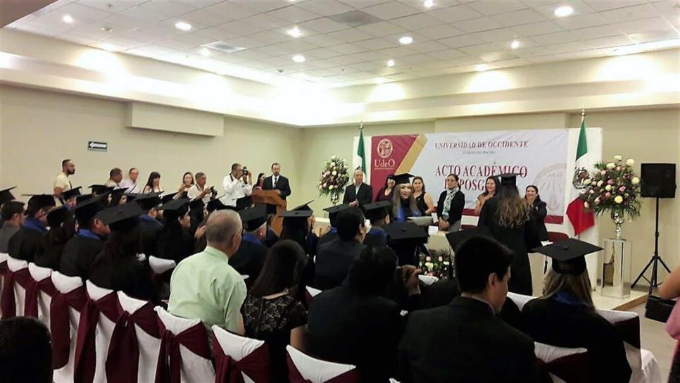 Se gradúan 50 estudiantes de posgrado de la UdeO