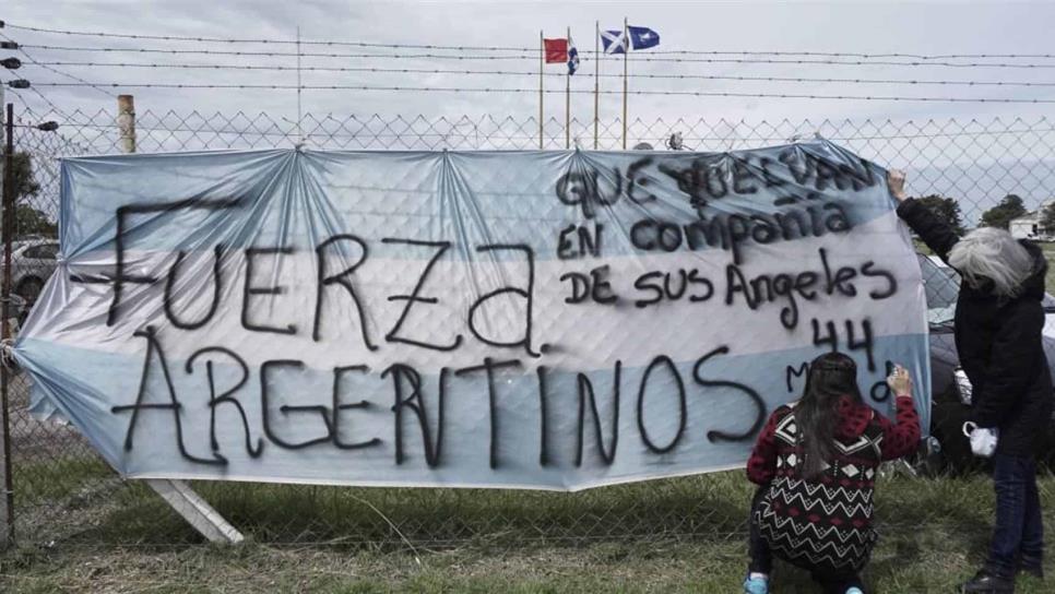 Argentina llora la desaparición de submarino