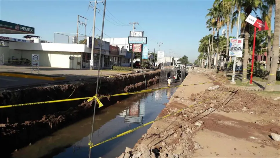 Supervisa Álvaro Ruelas obras del Pluvial Valdez