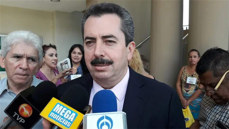 Presidente de la Comisión de Hacienda, Aarón Rivas Loaiza