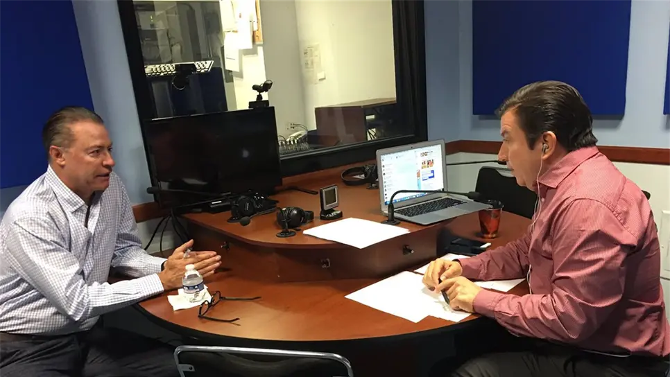 El Gobernador en una de sus entrevistas en Fórmula Noticias. FOTO: Archivo