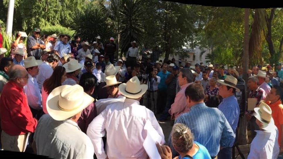 Productores de Sinaloa se manifiestan contra Sagarpa