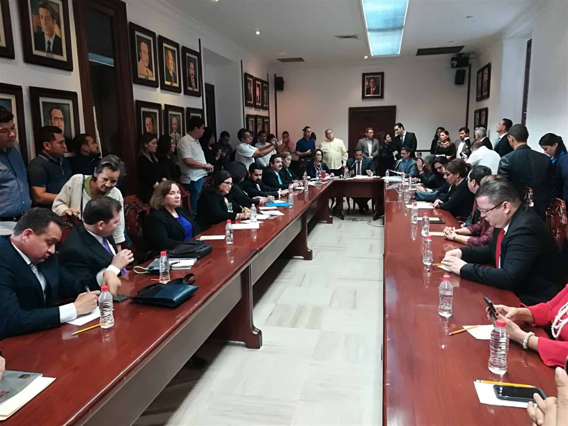 Entrega Jesús Valdés Palazuelos informe de labores a Cabildo
