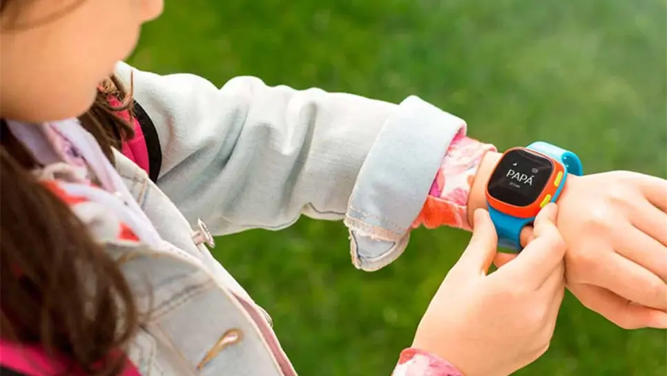 Relojes inteligentes, un regalo inseguro para los niños en esta Navidad