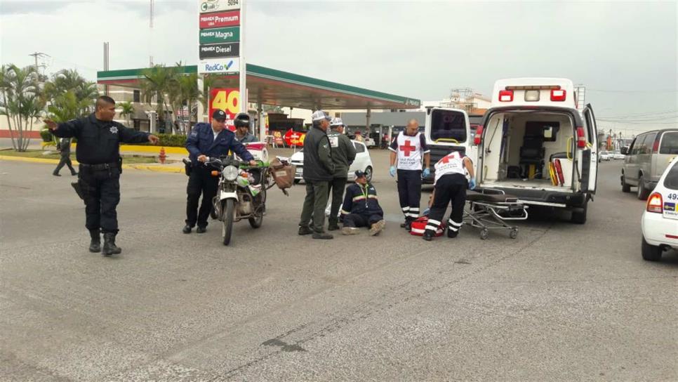 Adulto mayor atropella a empleado de Correos