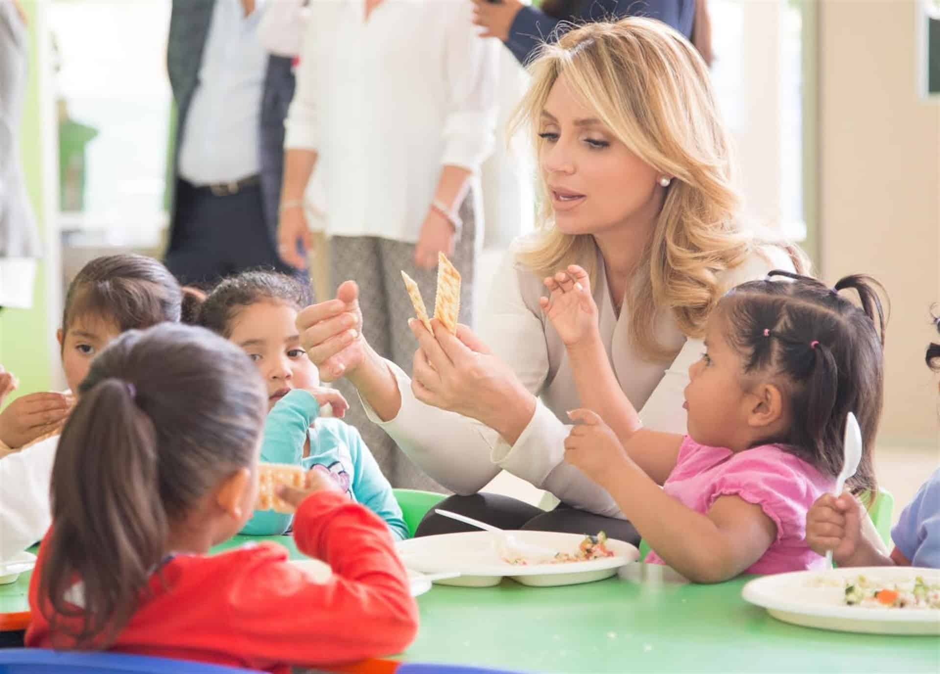 Angélica Rivera podría inaugurar el CRRI de Mazatlán en el 2018