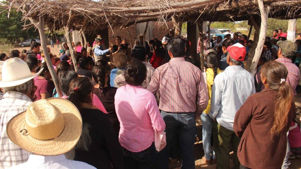 Llevan ayuda a Jahuara para mitigar el frío y el hambre