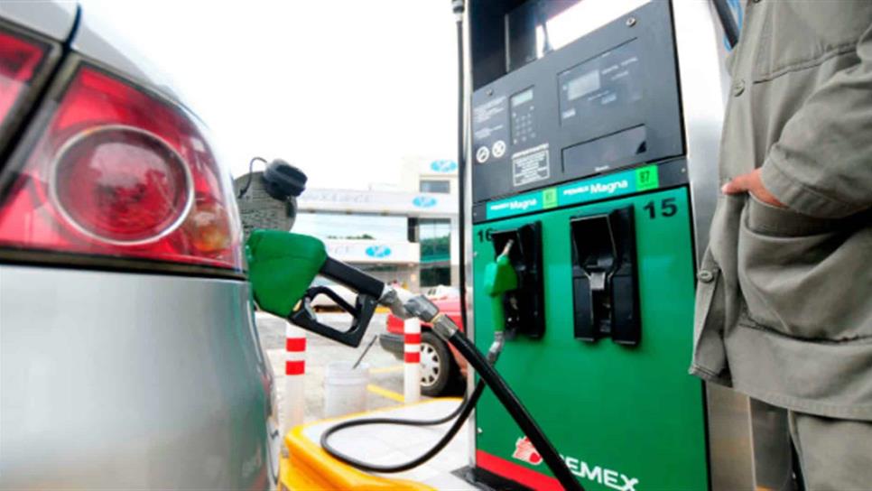 Precio de la gasolina sube 6.9%; se esperan más aumentos durante enero