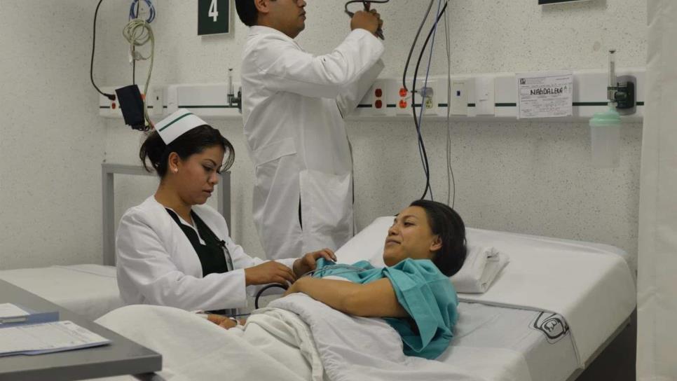 México tiene más de 475 mil enfermeros al servicio de la población