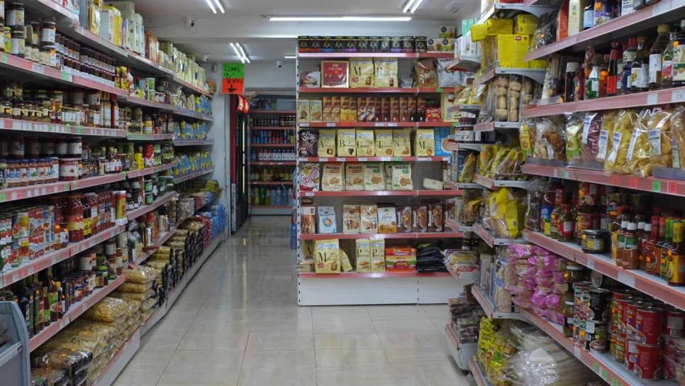 Mexicanos prefieren hacer su despensa en supermercados físicos