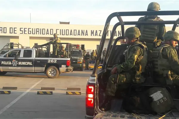 Regresa Policía Militar a Mazatlán Regresa Policía Militar a Mazatlán