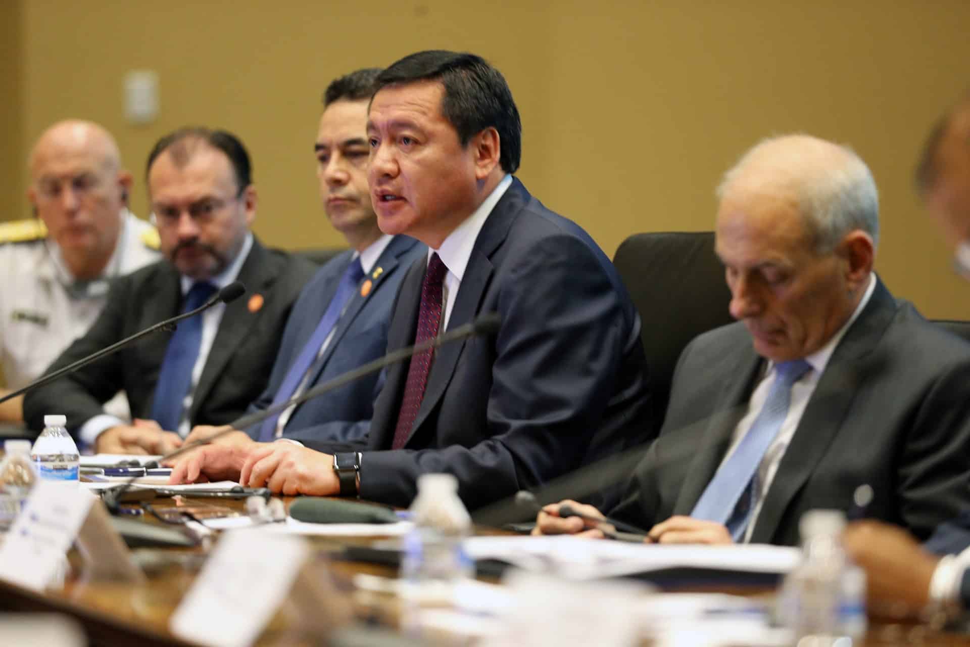 Ofrece Osorio Chong números desastrosos a mexicanos: López Brito