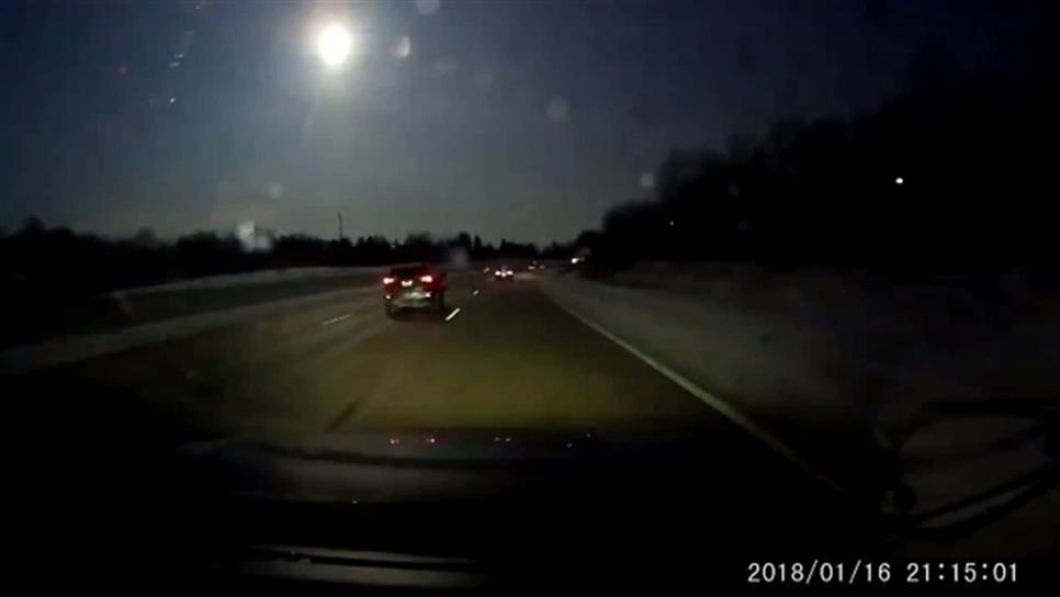 #VIDEO Así se vio el meteorito que cayó en Detroit