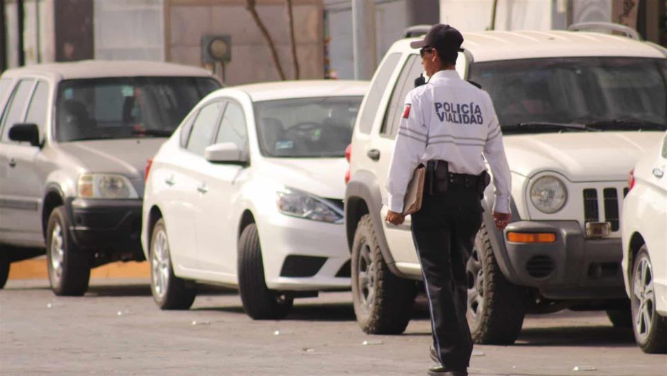 Recogerán carros chocolates y motos sin placas como garantías