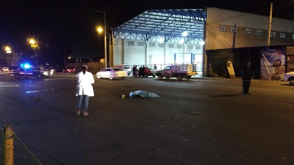Peatón es atropellado por una camioneta al oriente de Culiacán