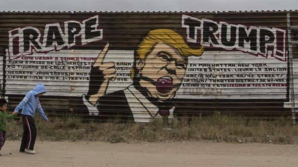Corte concede a Trump recursos para continuar con el muro
