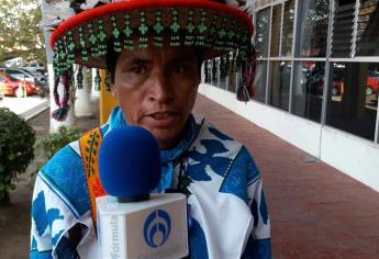 Comerciante huichol se queja de altos cobros por derecho de piso