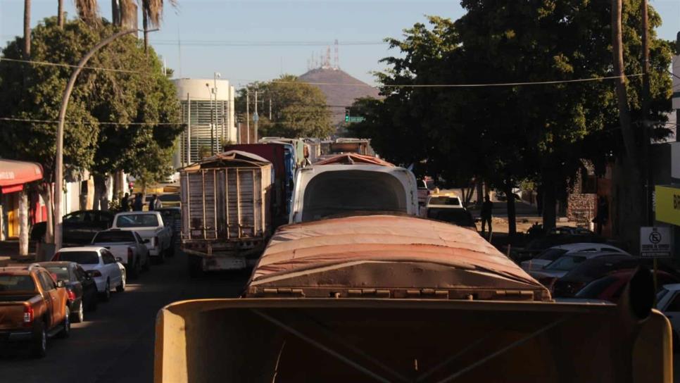 Expulsan a exlíderes sindicales del transporte de carga