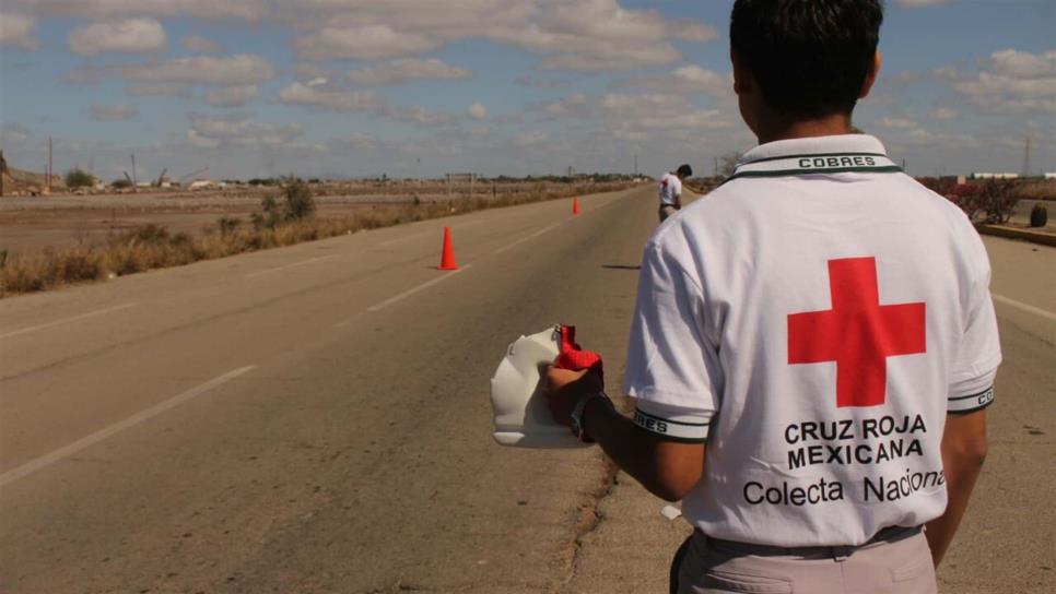 Buena aceptación el boteo de estudiantes en Colecta de Cruz Roja