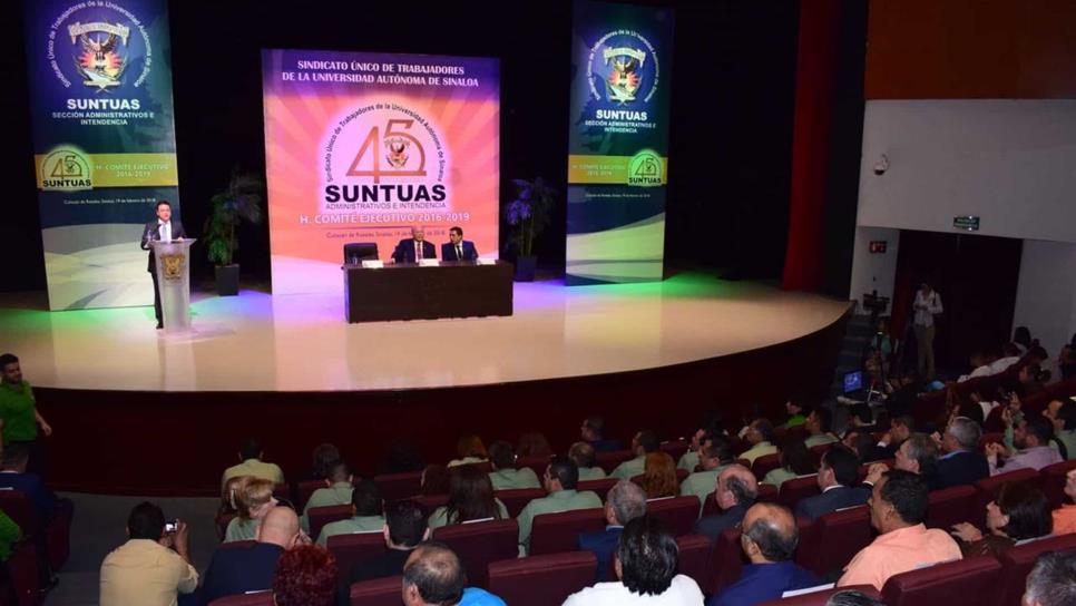 Celebran el 45 aniversario del SUNTUAS Administrativos