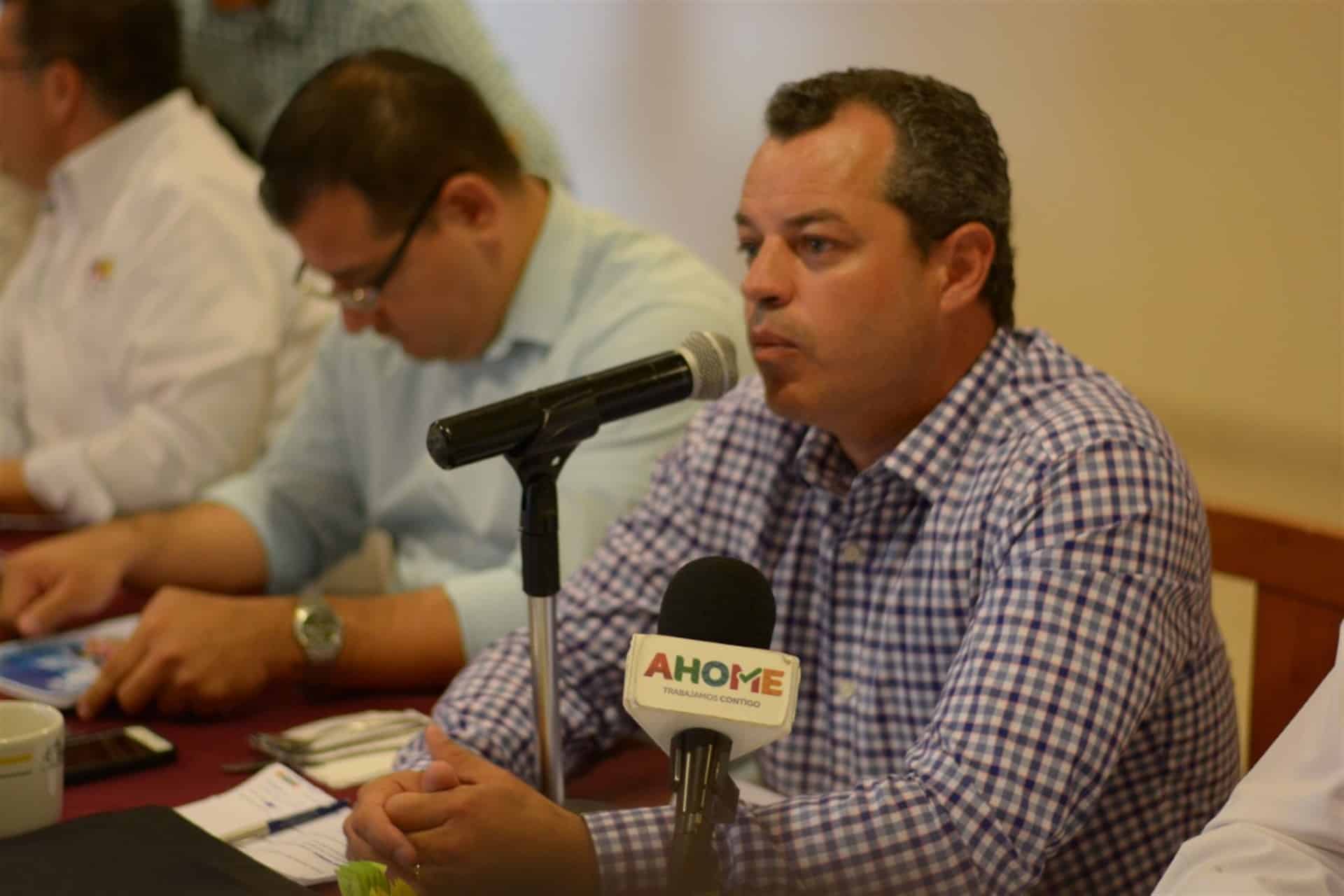 Renuncia José Labastida Vargas a la Sedeco Ahome