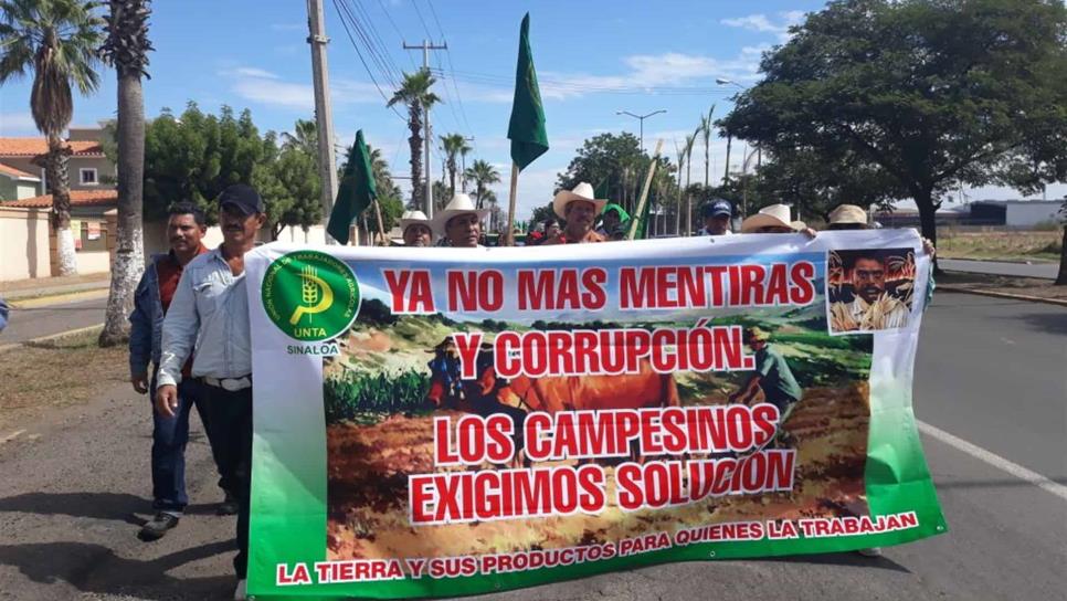 Con tintes políticos plantón en oficinas de Sagarpa: Patricio Robles