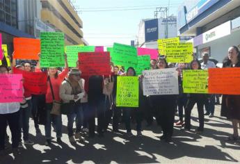 Se manifiestan extrabajadores de MZ en Culiacán