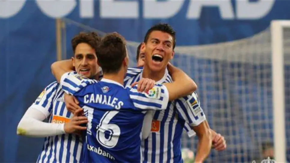 Héctor Moreno anota su primer gol con la Real Sociedad