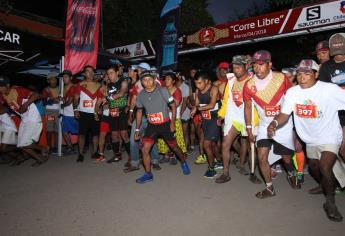 Corredores rarámuris ganan Ultramaratón Caballo Blanco
